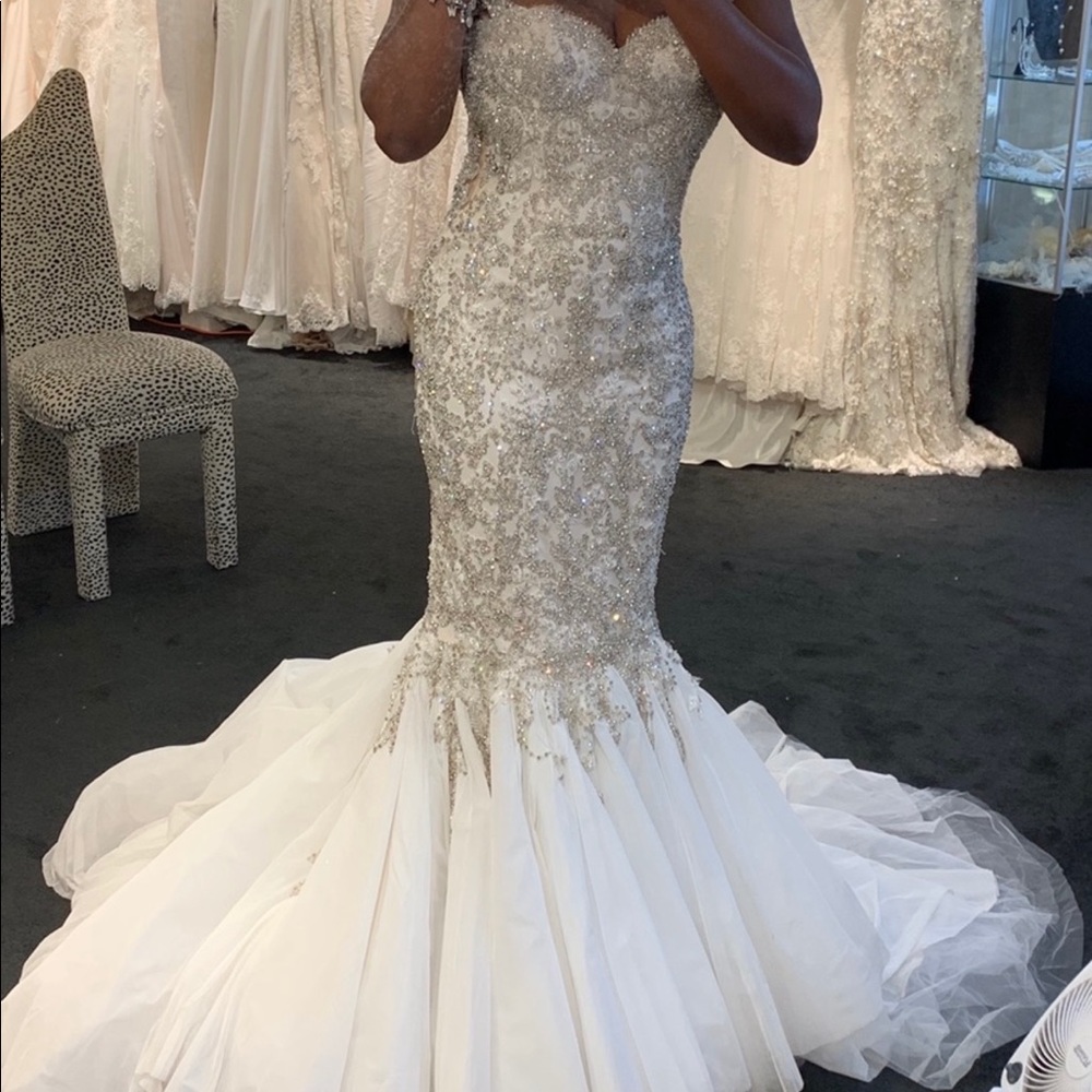 Wedding dress